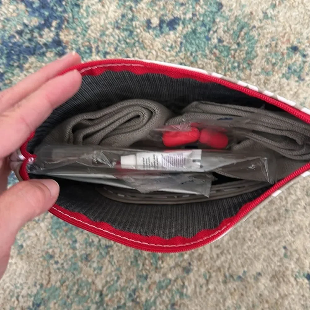 NEW Emirates Airlines Toiletries Bag with Doubles